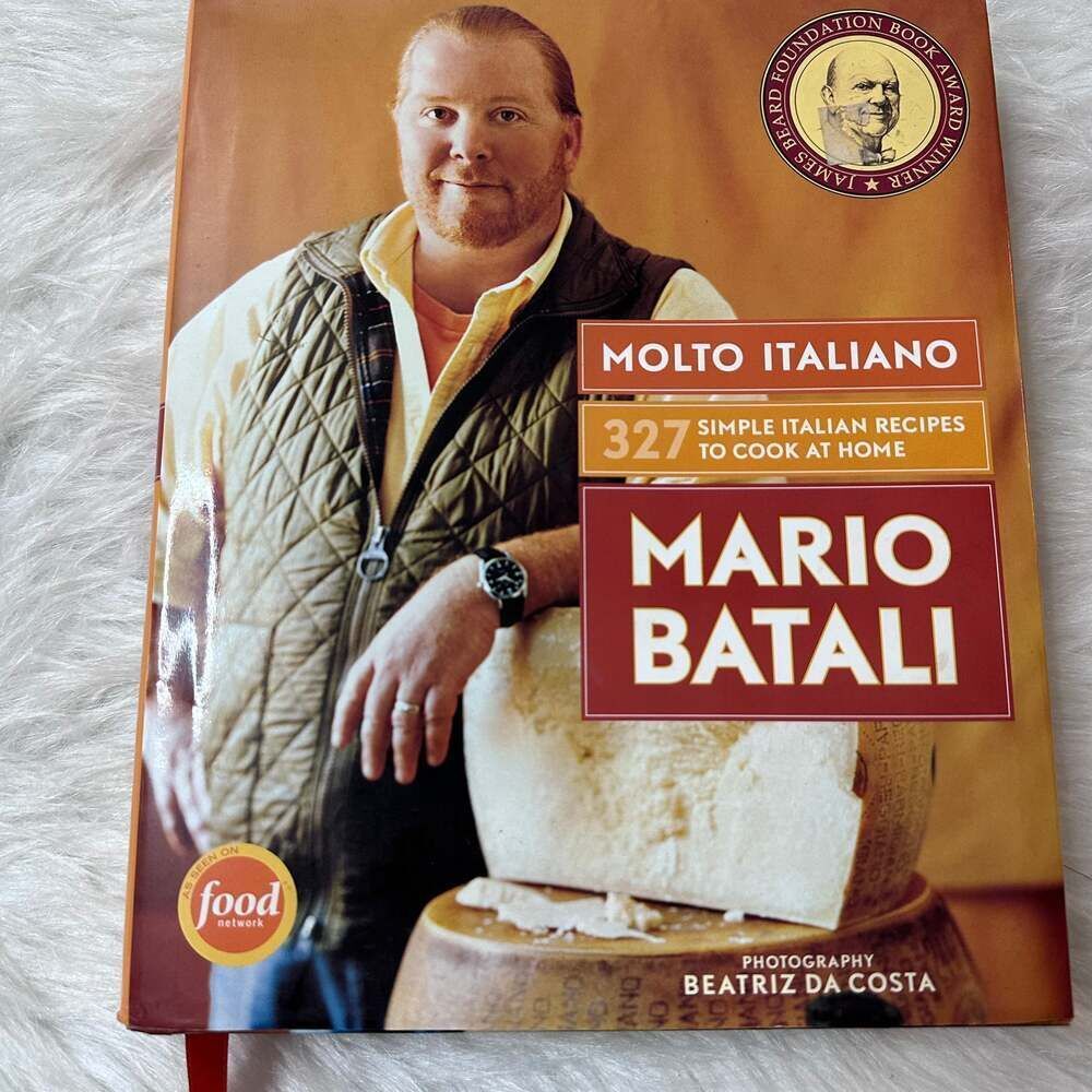 Molto Italiano: 327 Simple Italian Recipes to Cook at Home